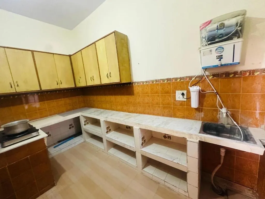 מלון ורנאסי The Swati Palace